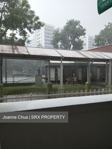 Yishun Street 61 thumbnail photo